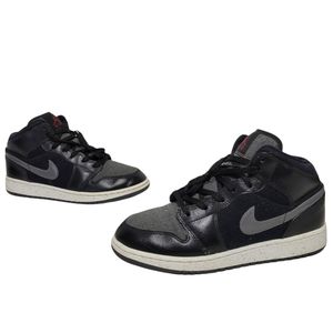 Nike Air Jordan 1 Size 6.5Y mid